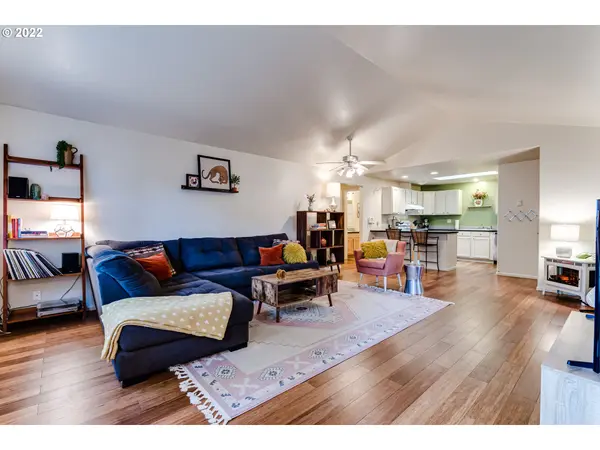 710 RED CEDAR CT, Eugene, OR 97402