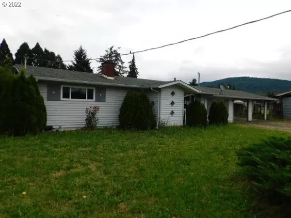 33197 BACHMANN LN, Cottage Grove, OR 97424