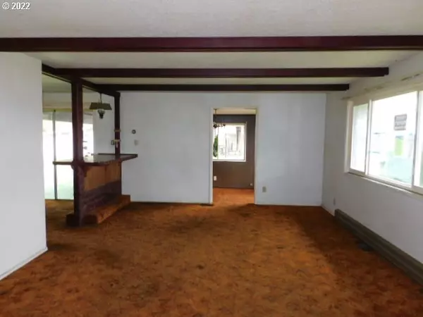 Cottage Grove, OR 97424,33197 BACHMANN LN