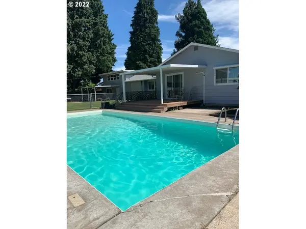 Eugene, OR 97404,3290 HYACINTH ST