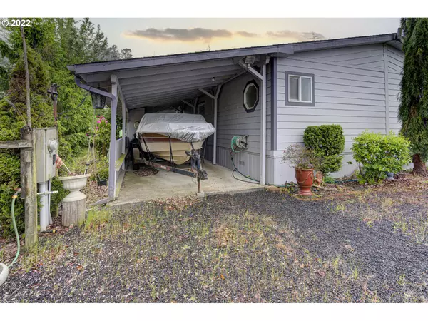 Cathlamet, WA 98612,273 W Sunny Sands RD