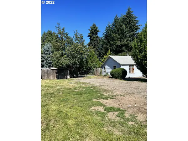 1390 HUGHES ST, Eugene, OR 97402