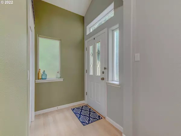 Eugene, OR 97405,3816 COLONY OAKS DR