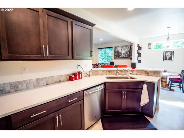 1345 SKYLINE PARK LOOP, Eugene, OR 97405