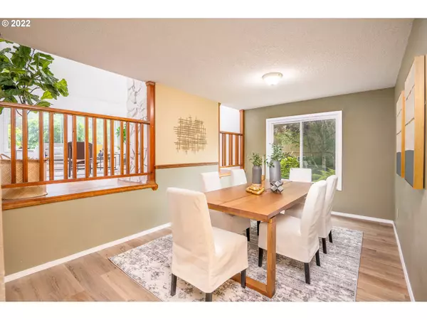 Gresham, OR 97080,2061 SW 29TH DR