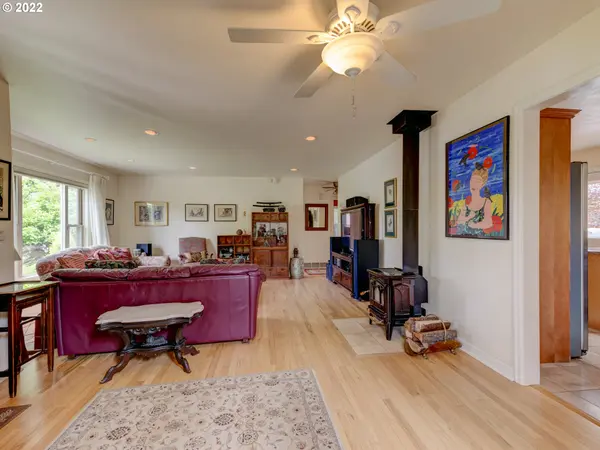 1983 JACKSON ST, Eugene, OR 97405