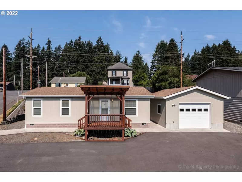 687 SW TICHENOR ST, Clatskanie, OR 97016