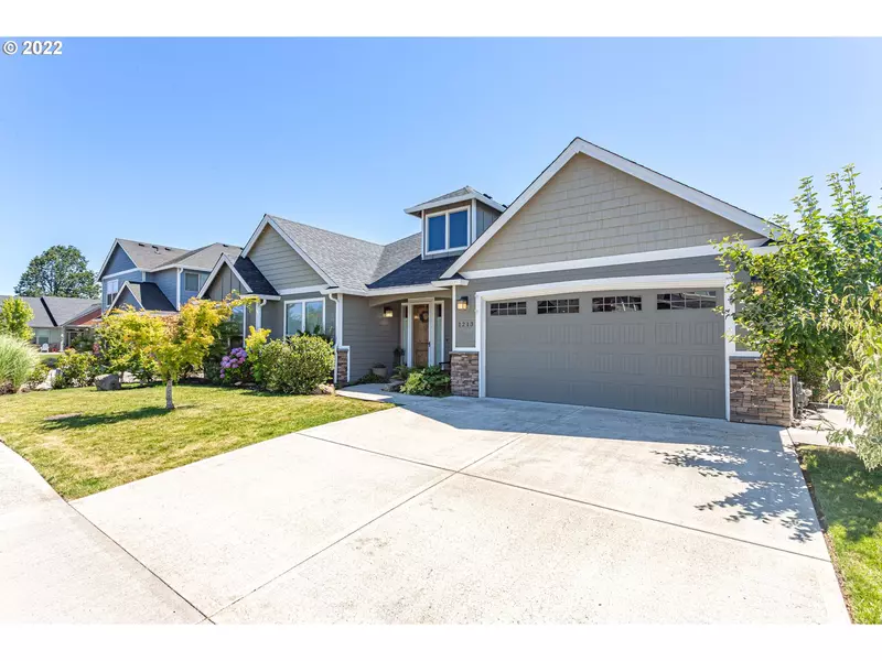 1213 N 9TH WAY, Ridgefield, WA 98642