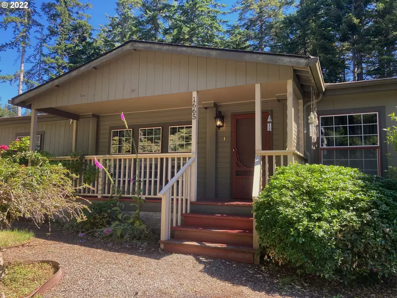 1665 KRISTI LOOP, Lakeside, OR 97449