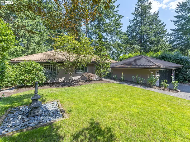 39 TANGLEWOOD DR, Lake Oswego, OR 97035