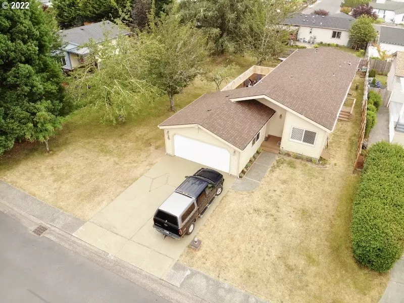 116 JENSEN WAY, Lakeside, OR 97449