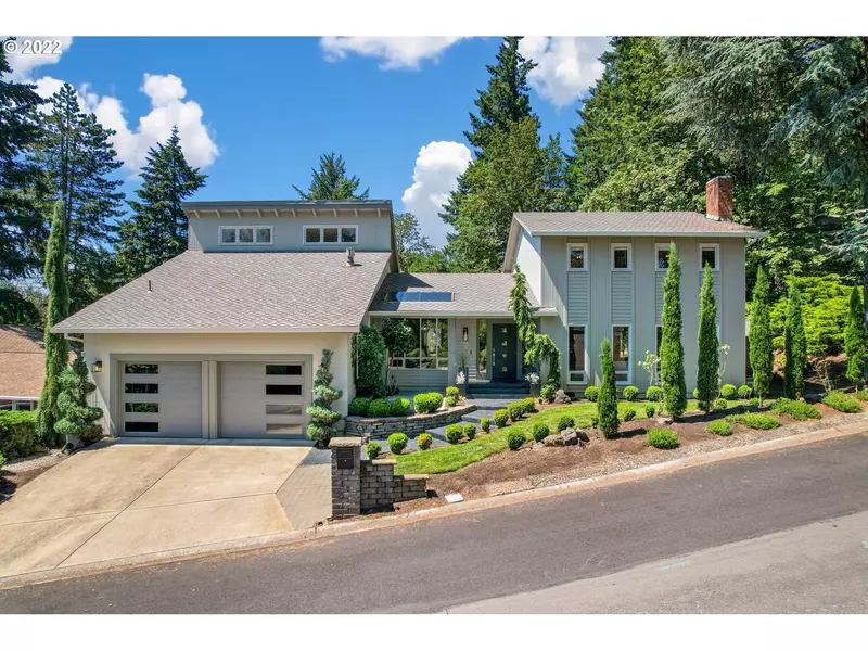 19 TOUCHSTONE, Lake Oswego, OR 97035