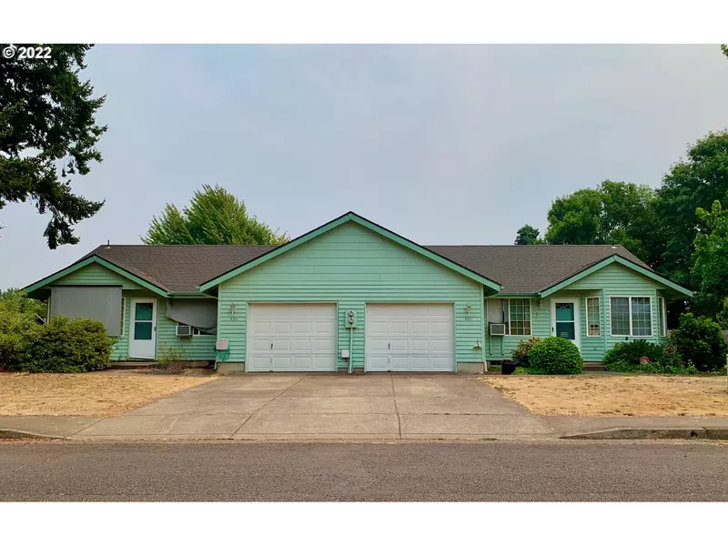 420 S 7TH ST, Creswell, OR 97426