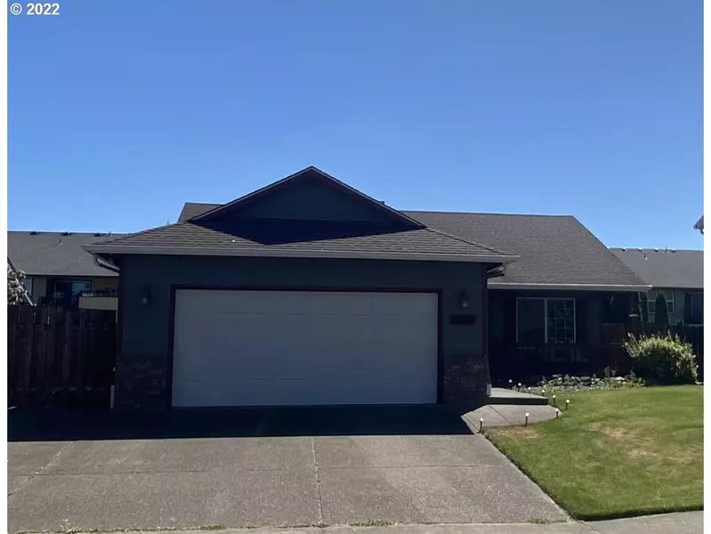 1044 MT VIEW LN, Molalla, OR 97038