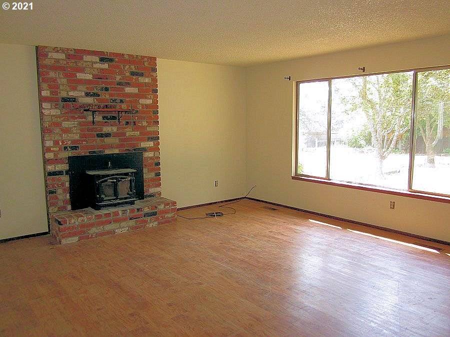 Underwood, WA 98651,512 COOPER AVE