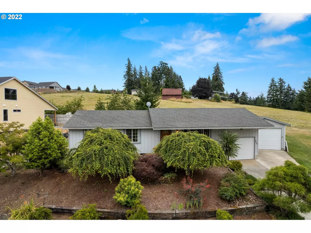 Estacada, OR 97023,375 NE OAKVIEW DR