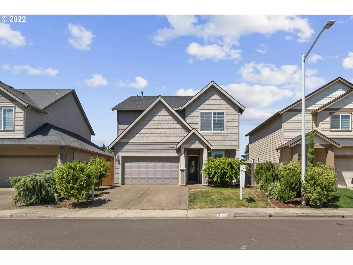 Keizer, OR 97303,819 HARBOUR LN