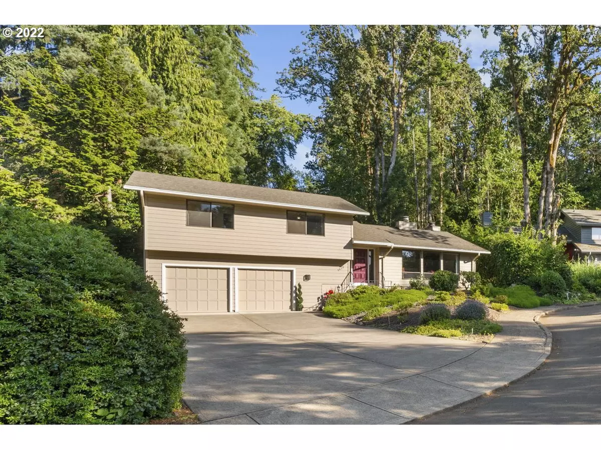 Salem, OR 97306,5630 BAYBERRY CT