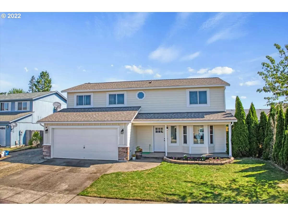 Gervais, OR 97026,145 E ELM CT