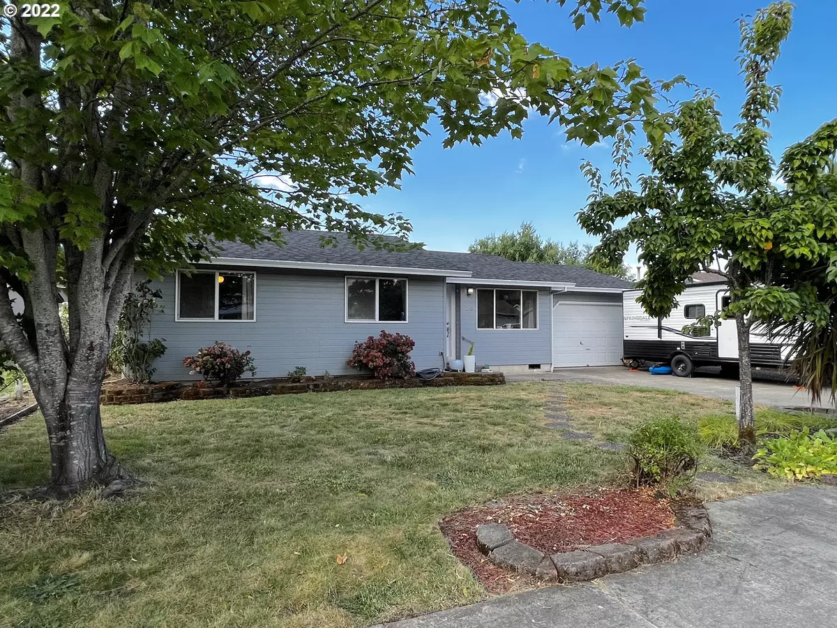 Sutherlin, OR 97479,210 VALLEY CT