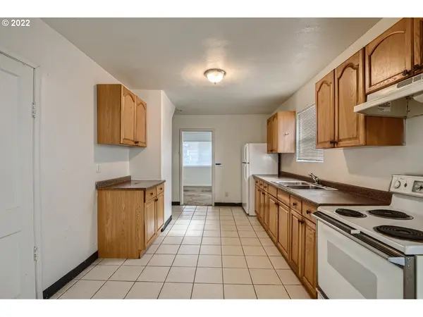 10440 SE DIVISION ST, Portland, OR 97266