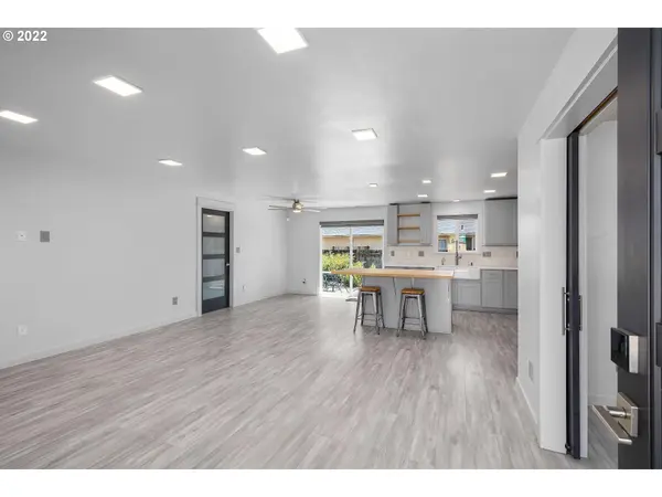 9405 SE 55TH AVE, Milwaukie, OR 97222