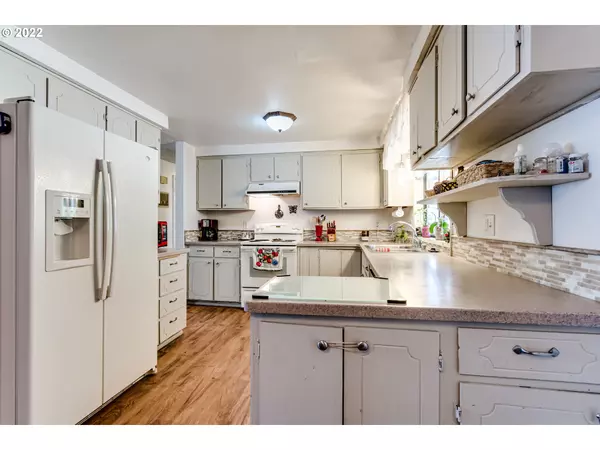 Eugene, OR 97402,2072 WISCONSIN ST