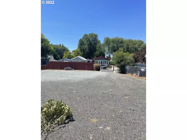 309 N Canyon BLVD, John Day, OR 97845