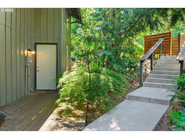 5525 SW MULTNOMAH BLVD, Portland, OR 97219