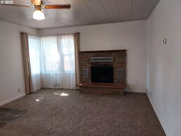 Eugene, OR 97404,151 KOURT DR