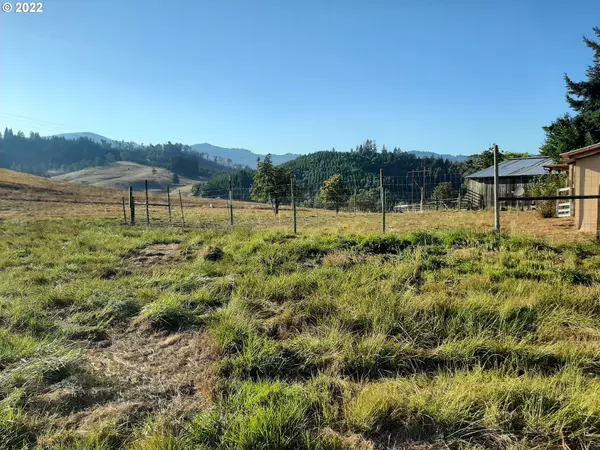 Umpqua, OR 97486,7246 MELQUA RD