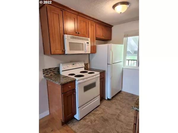 Beaverton, OR 97005,14095 SW WALKER RD #65