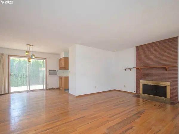 728 SE 169TH DR, Portland, OR 97233