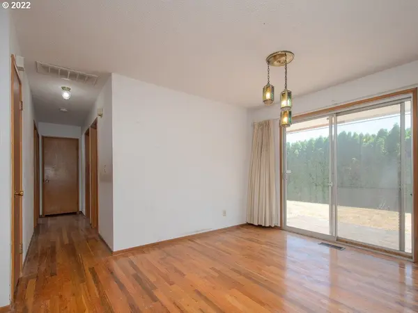 728 SE 169TH DR, Portland, OR 97233