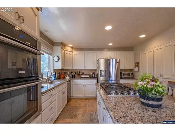 Keizer, OR 97303,103 CEDAR BLUFF CIR