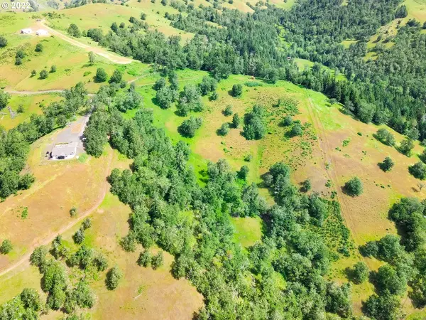 Roseburg, OR 97470,14350 N Bank RD