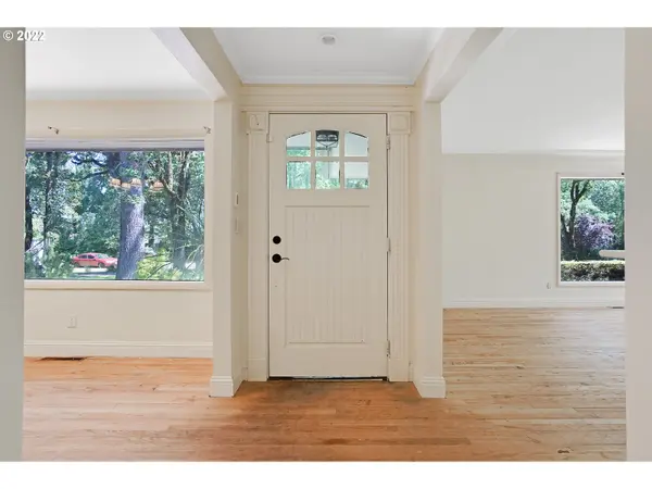 975 LEBANITE DR, Lebanon, OR 97355