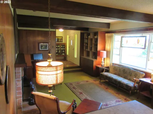 Cottage Grove, OR 97424,80850 N HILL RD