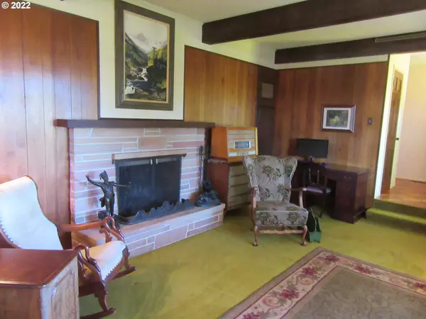 Cottage Grove, OR 97424,80850 N HILL RD