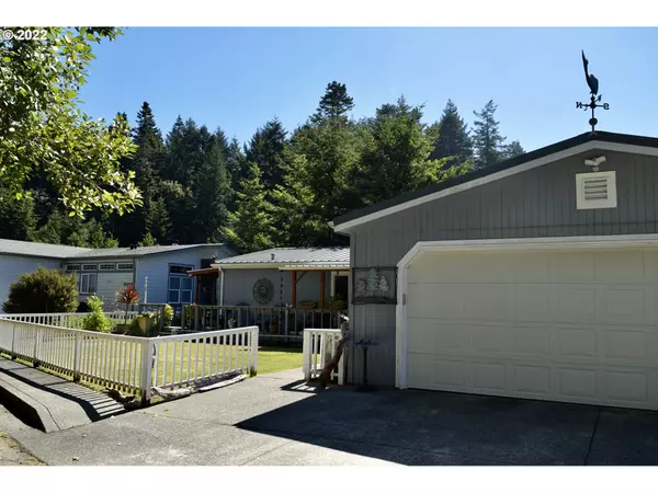 Gold Beach, OR 97444,29295 DOTTIE LN