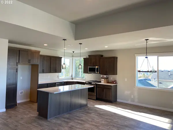 1337 SW 23RD TER, Gresham, OR 97080