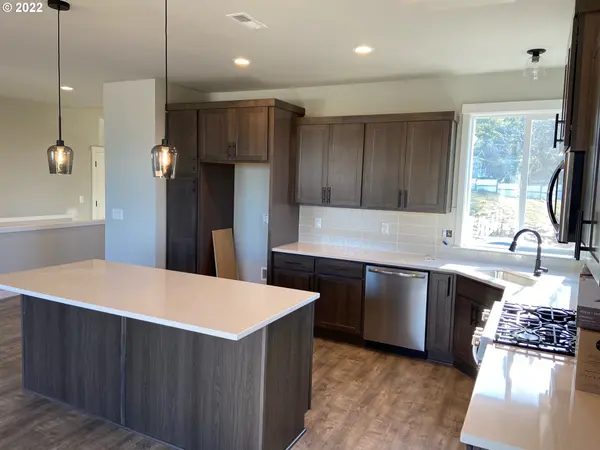 1337 SW 23RD TER, Gresham, OR 97080