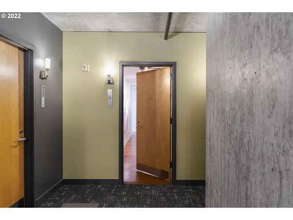 1926 W BURNSIDE ST #219, Portland, OR 97209