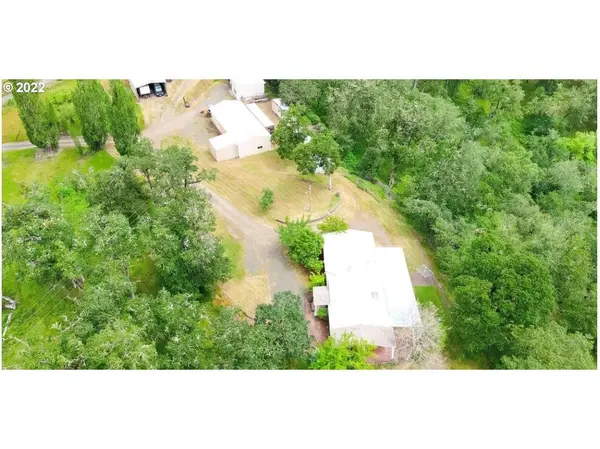 Roseburg, OR 97470,14330 N Bank RD