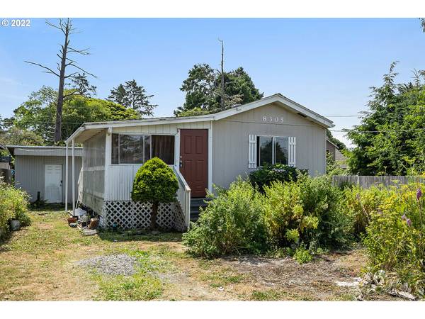 8305 S STARK ST, Rockaway Beach, OR 97136