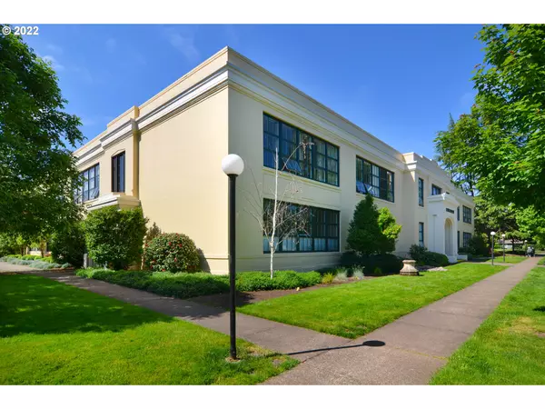 Eugene, OR 97402,650 W 12TH AVE #211