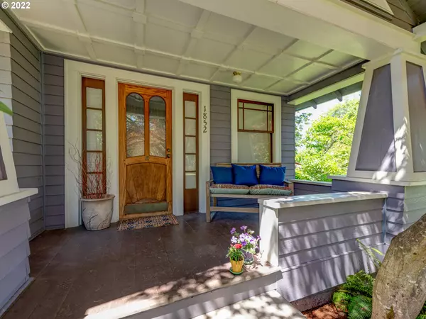 Eugene, OR 97401,1852 CHARNELTON ST