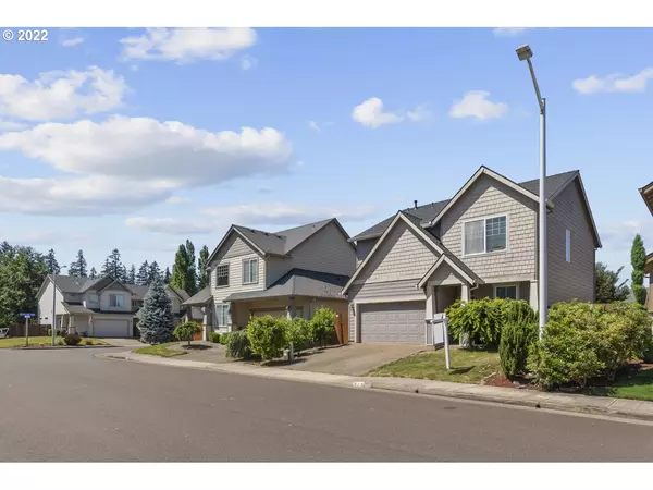 Keizer, OR 97303,819 HARBOUR LN