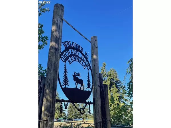 Eugene, OR 97402,27178 CLEAR LAKE RD