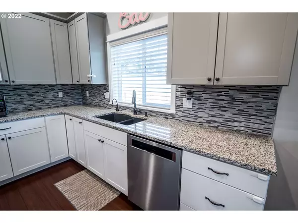 Springfield, OR 97477,203 S ASH ST